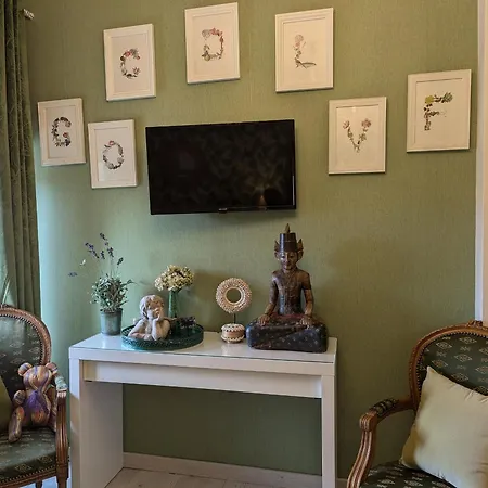 Renovee Avec Table D'hote Dans La Campagne Altiligerienne - Fr-1-582-522 B&B Saint-Victor-sur-Arlanc