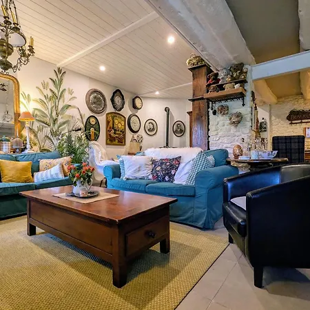 ベッド・アンド・ブレックファスト Renovee Avec Table D'hote Dans La Campagne Altiligerienne - Fr-1-582-522 Saint-Victor-sur-Arlanc