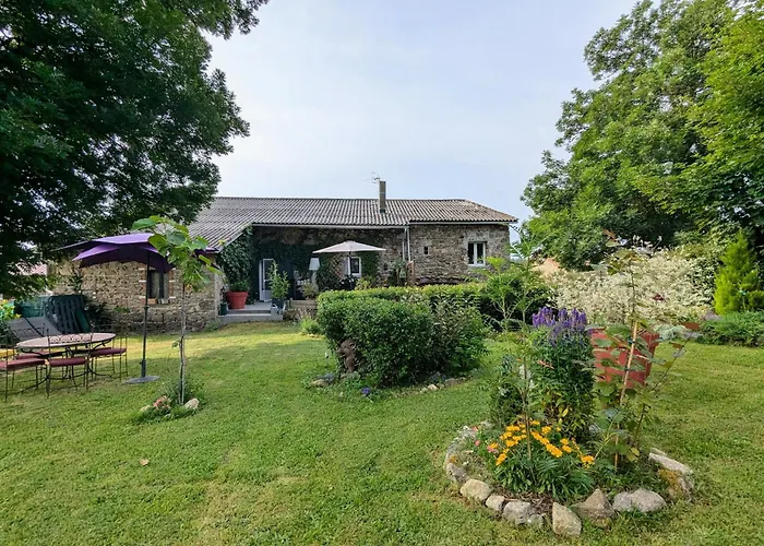 Rénovée Avec Table D'hôte Dans La Campagne Altiligérienne - Fr-1-582-522 * Saint-Victor-sur-Arlanc