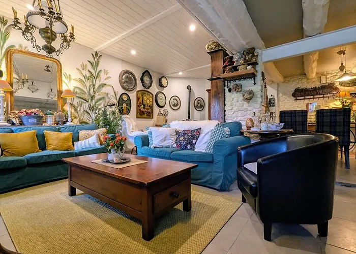 Alojamento de Acomodação e Pequeno-almoço Rénovée Avec Table D'hôte Dans La Campagne Altiligérienne - Fr-1-582-522 Saint-Victor-sur-Arlanc