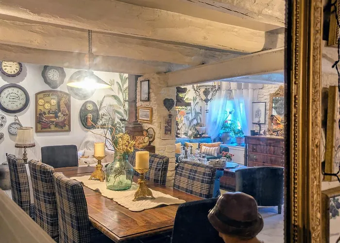 Rénovée Avec Table D'hôte Dans La Campagne Altiligérienne - Fr-1-582-522 * Saint-Victor-sur-Arlanc