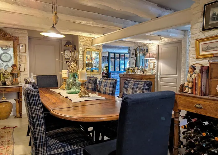 Rénovée Avec Table D'hôte Dans La Campagne Altiligérienne - Fr-1-582-522 Alojamento de Acomodação e Pequeno-almoço *