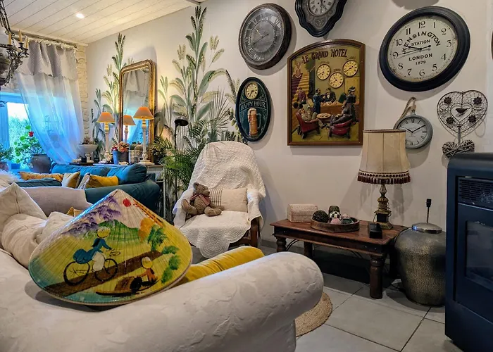 Rénovée Avec Table D'hôte Dans La Campagne Altiligérienne - Fr-1-582-522 Alojamento de Acomodação e Pequeno-almoço *